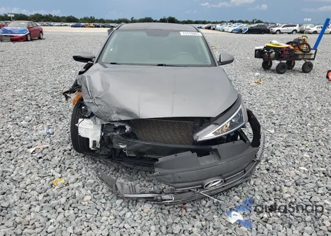 2019 Hyundai Elantra Se из США, поврежденный, VIN 5NPD74LF2KH493142